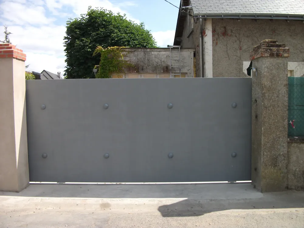 Portail coulisant acier-min